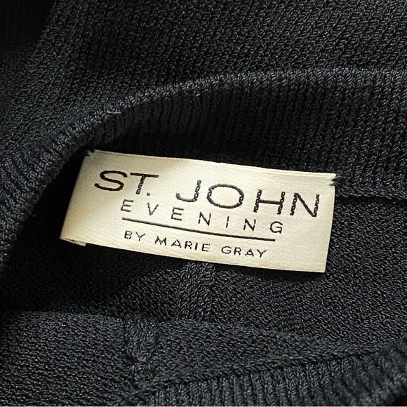 ST. JOHN BLACK KNIT HIGH WAISTED CROP LONG PANTS - Picture 4 of 8